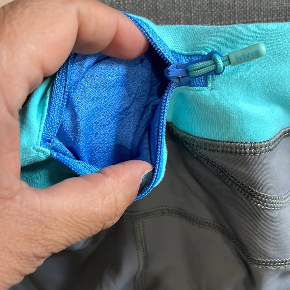 Ivivva Gray and Turquoise trim Crops 12